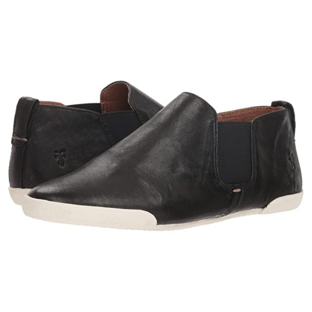 Frye Melanie Chelsea Shoe in Black 9.5